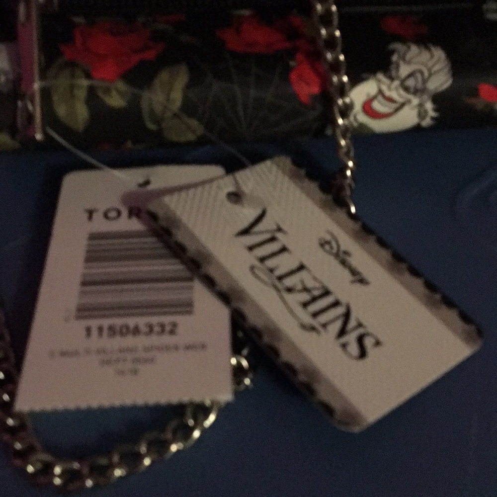 HP🎊Disney  Villains convertible clutch purse - Picture 5 of 13